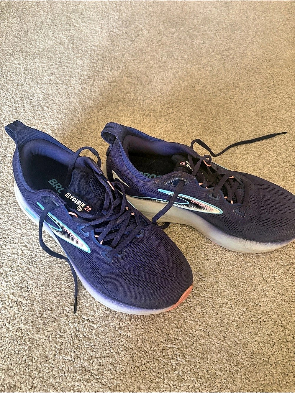 Brooks Glycerin 22 Women's Athletic Shoes US 10 wide